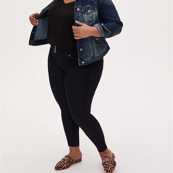 🆕Torrid Jegging - Super Stretch Dark Wash - Picture 2 of 4